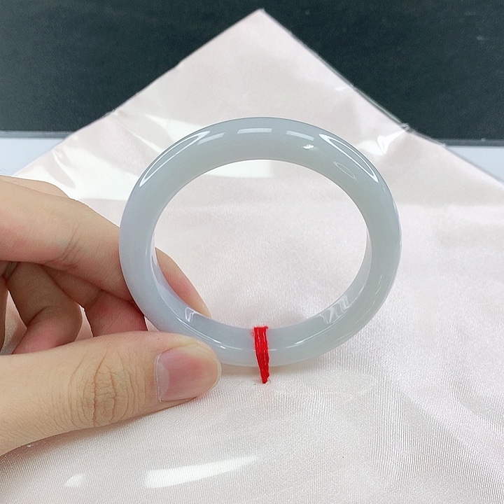 翡翠未镶嵌手镯圈53.6。79106