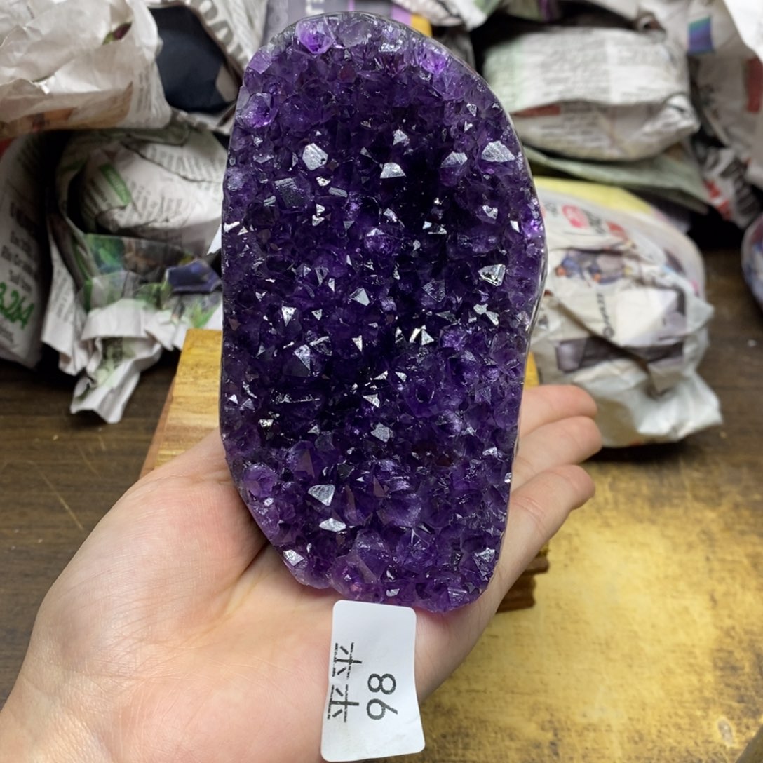 紫晶乌拉圭未镶嵌