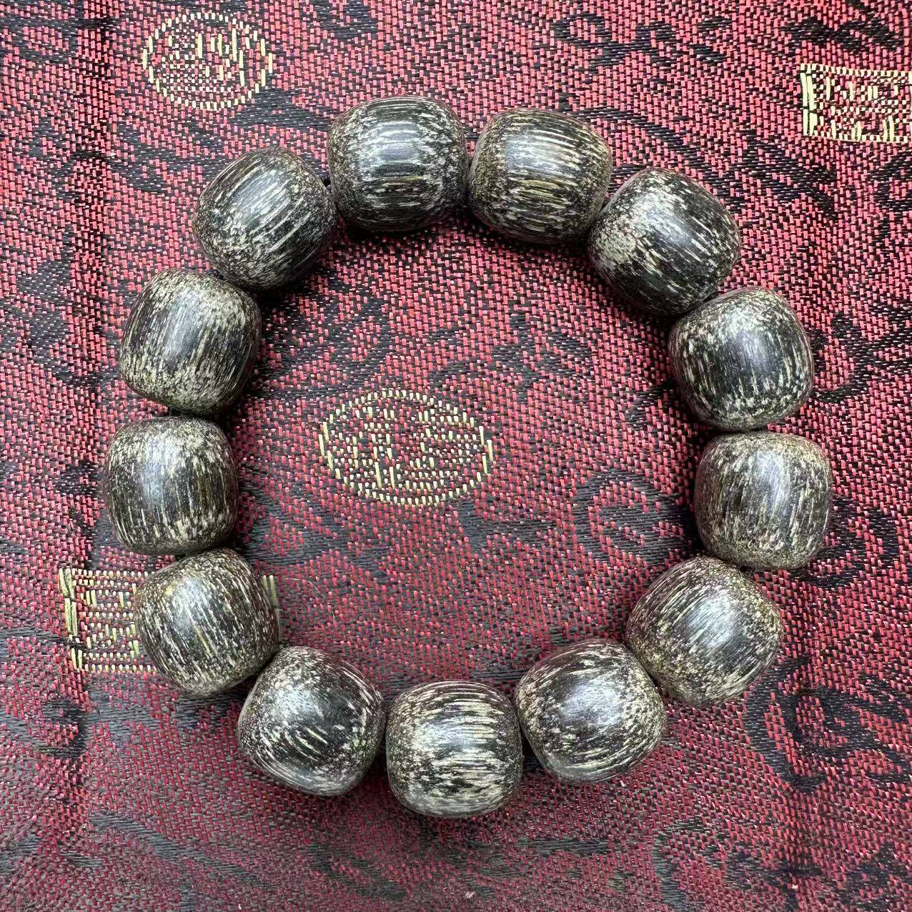 （开总文玩）天然沉香木串091