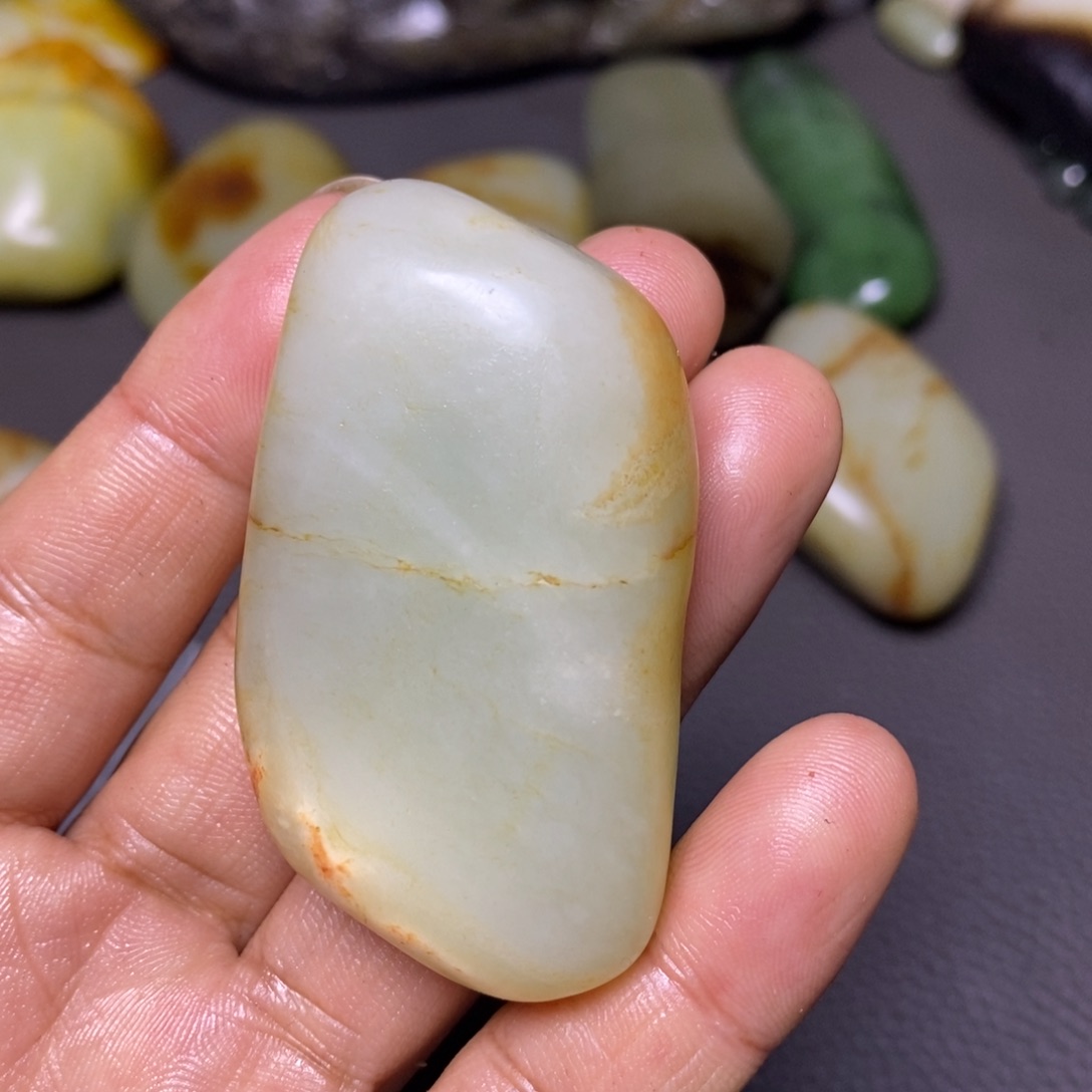 和田玉（糖玉）未镶嵌挂件