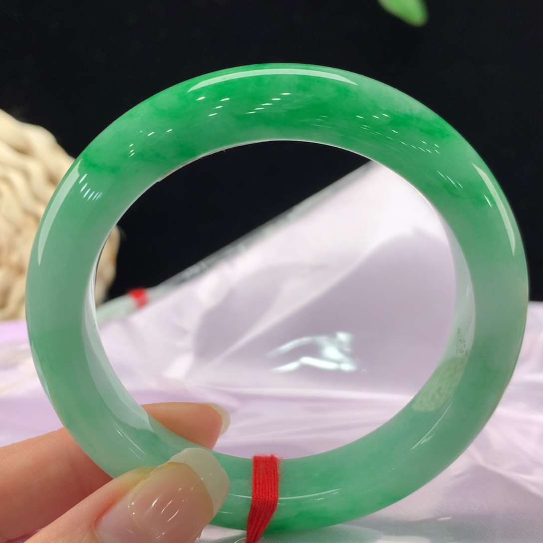 翡翠未镶嵌手镯111-0026