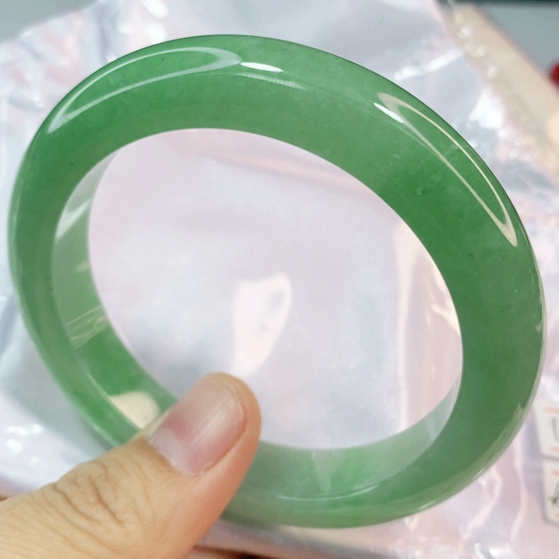 翡翠手镯未镶嵌6061圈口
