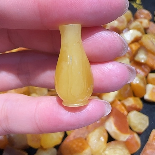 定制琥珀未镶嵌蜜蜡