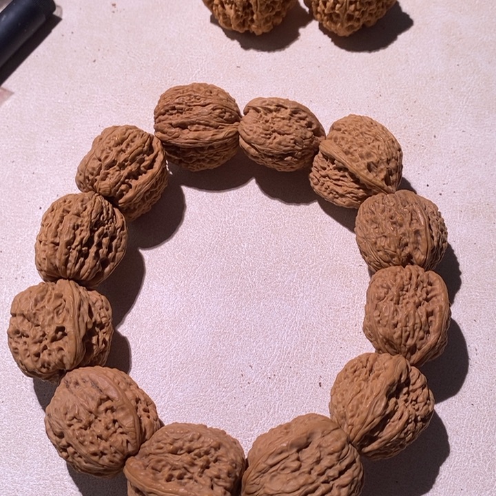 手串文玩核桃…………