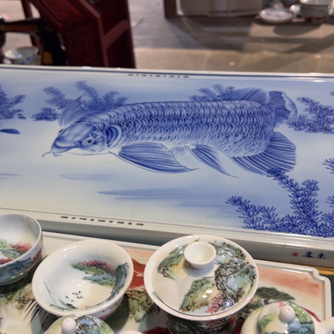 杯原矿青花釉里红瓷器