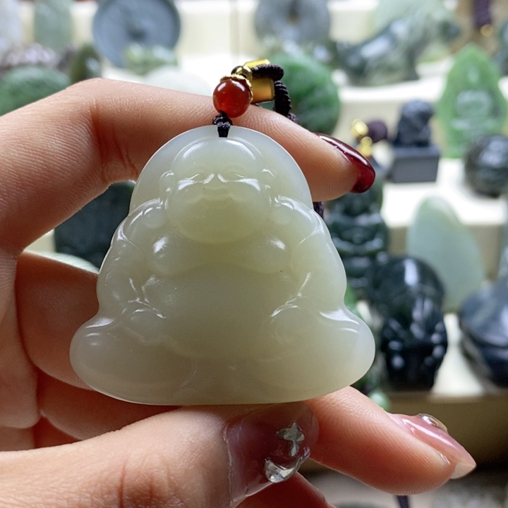 和田玉颈饰未镶嵌