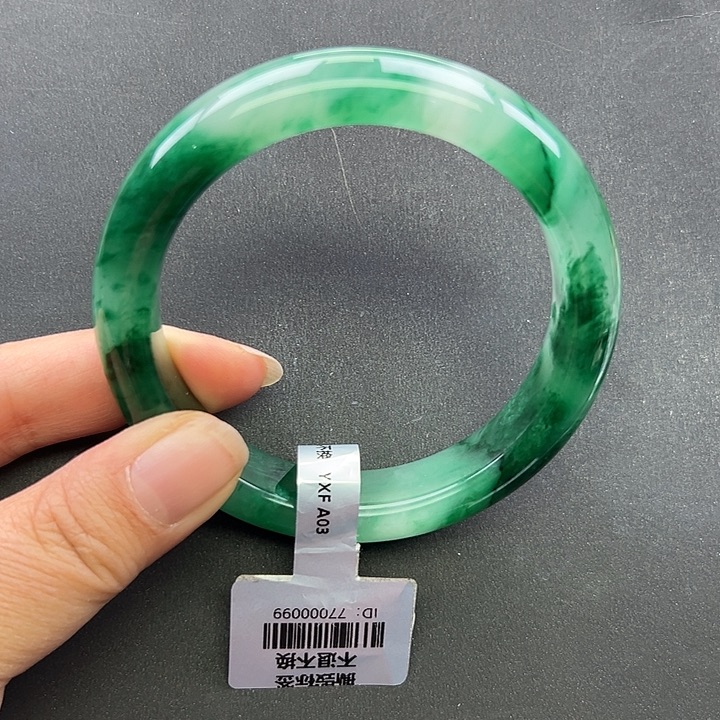 石英质玉（非洲翠）未镶嵌手镯+菩提61.4