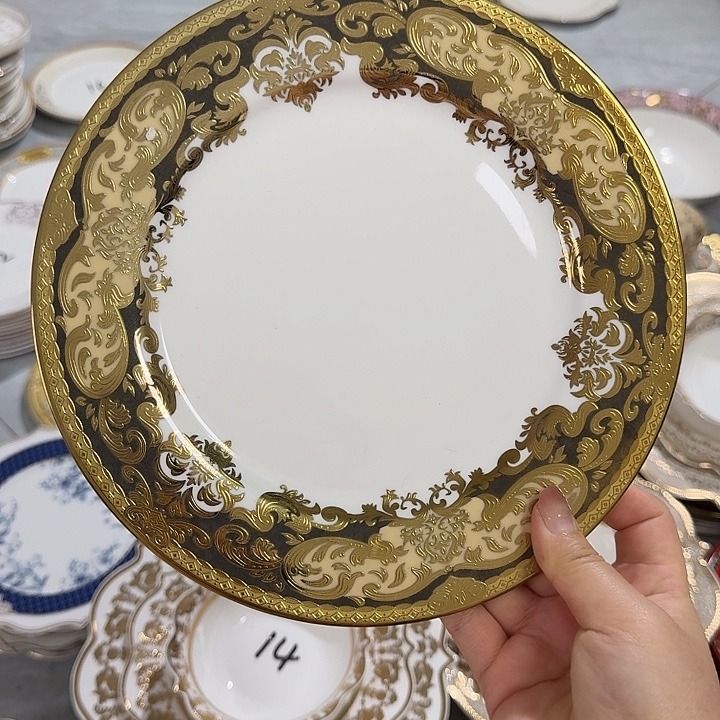 瓷9英寸黑金平盘4个微瑕