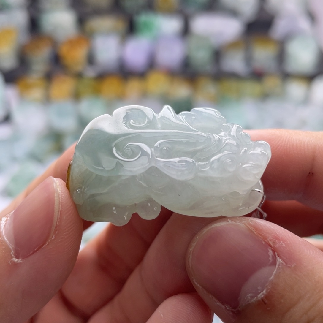 翡翠颈饰未镶嵌一**舟