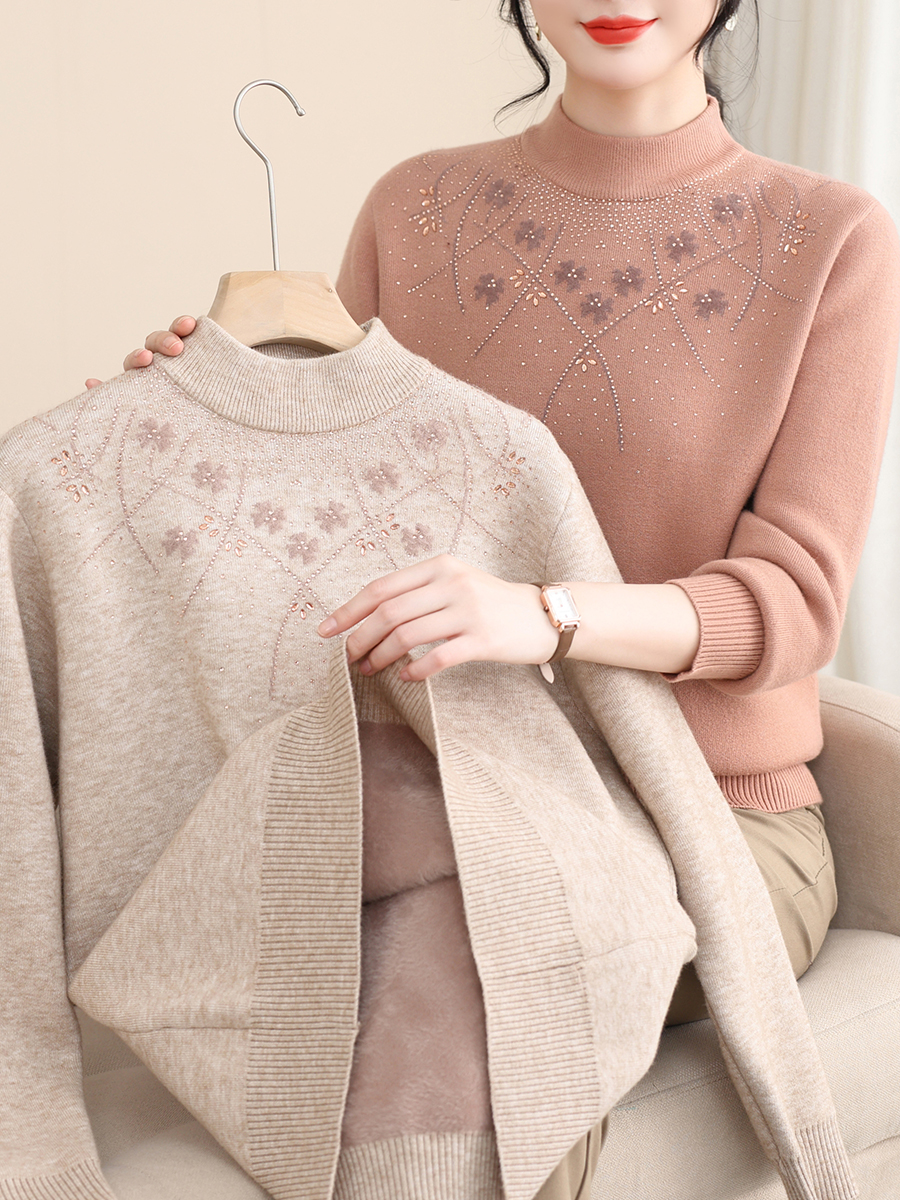 胖妈妈冬装新款加绒加厚毛衣大码打底衫中老年人女保暖内搭上衣服