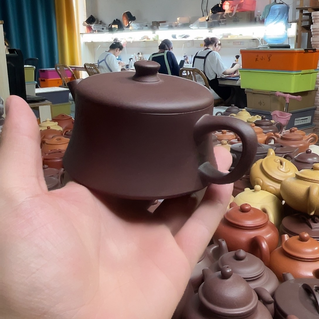 茶壶紫砂云柱紫泥 微瑕。马。