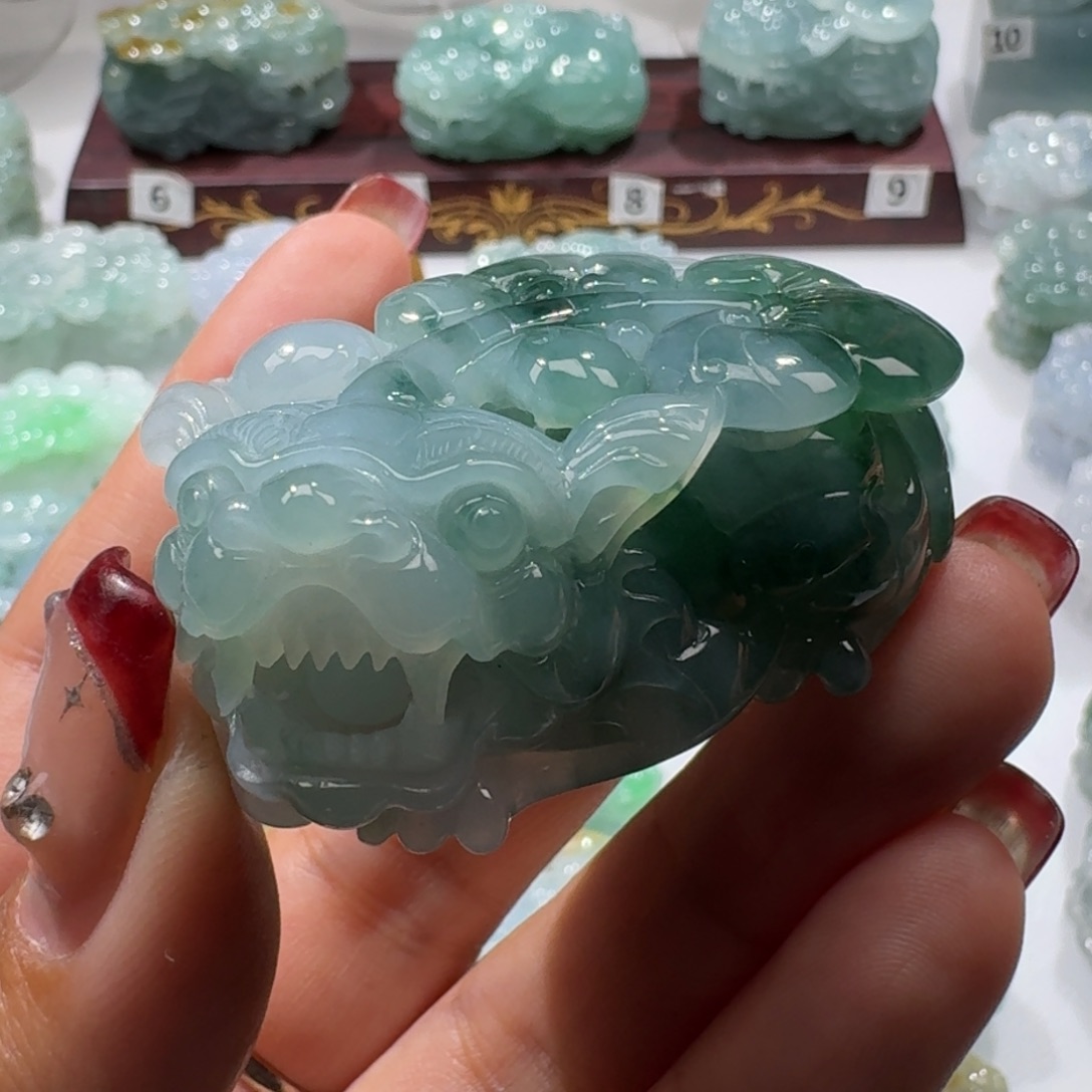 定制翡翠未镶嵌一**埃貔貅