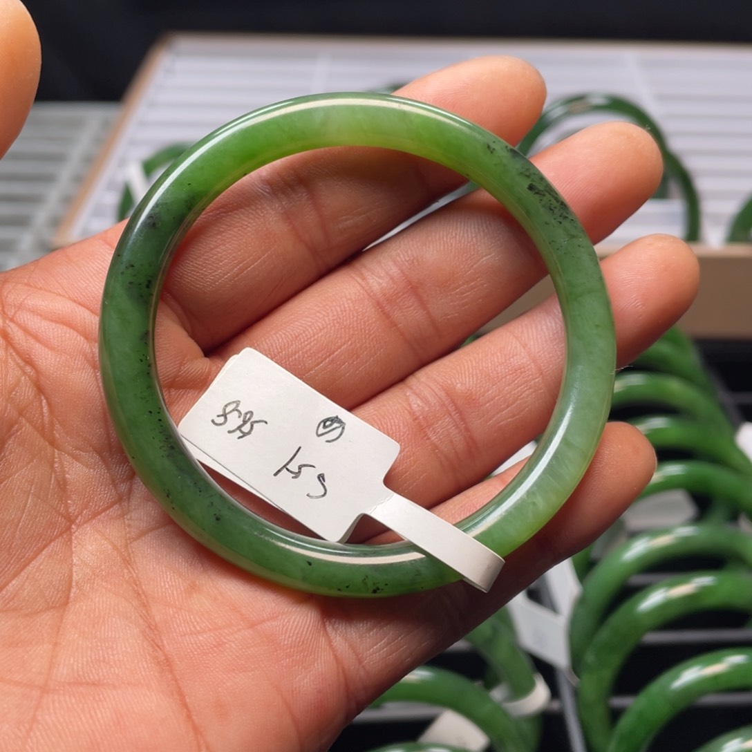 和田玉（碧玉）手镯未镶嵌