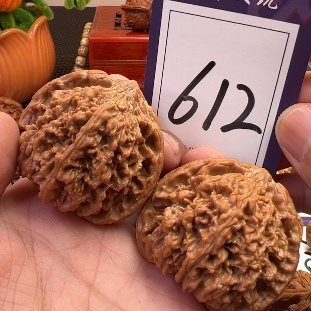 文玩核桃把件全品满天星47+尺寸612号