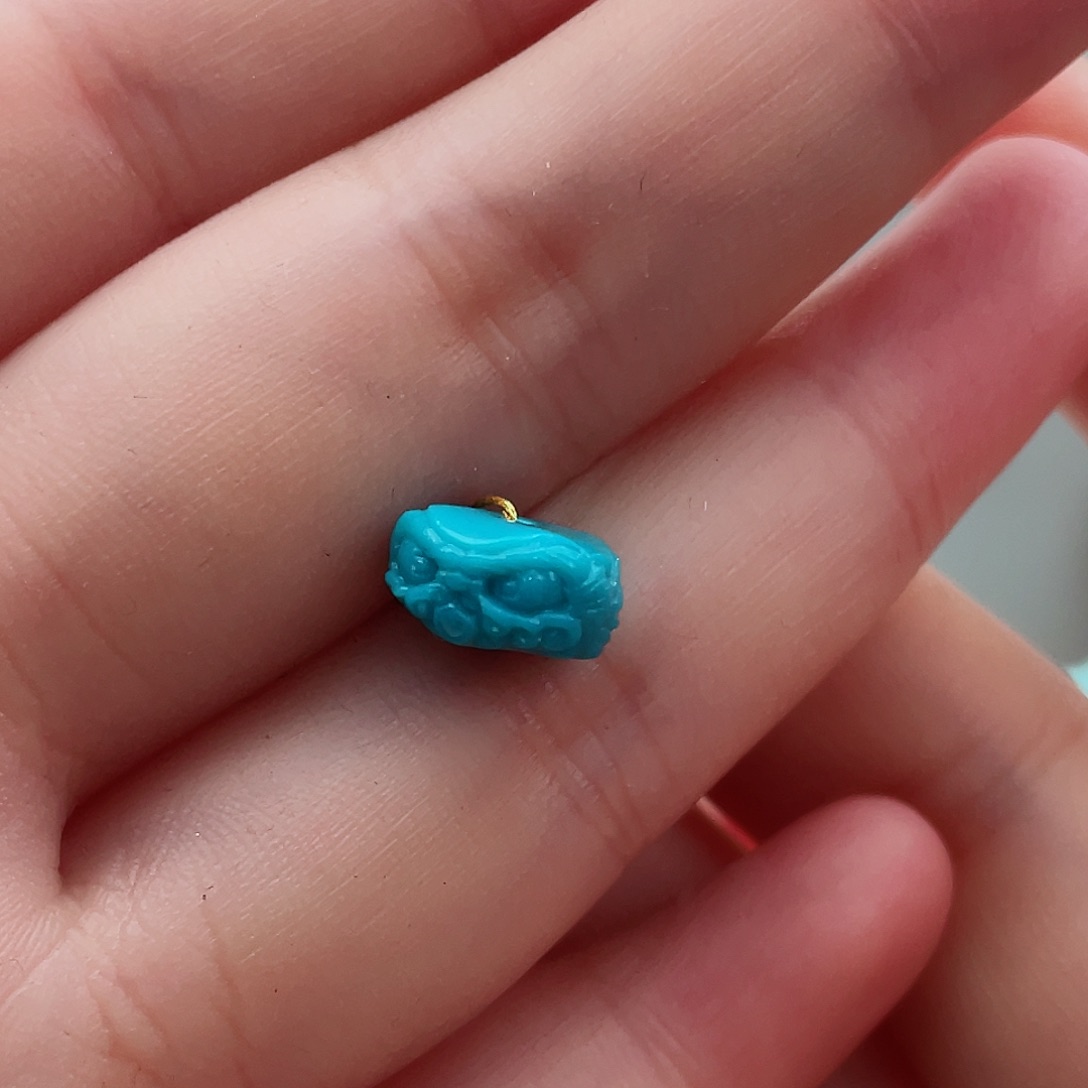 绿松石颈饰未镶嵌