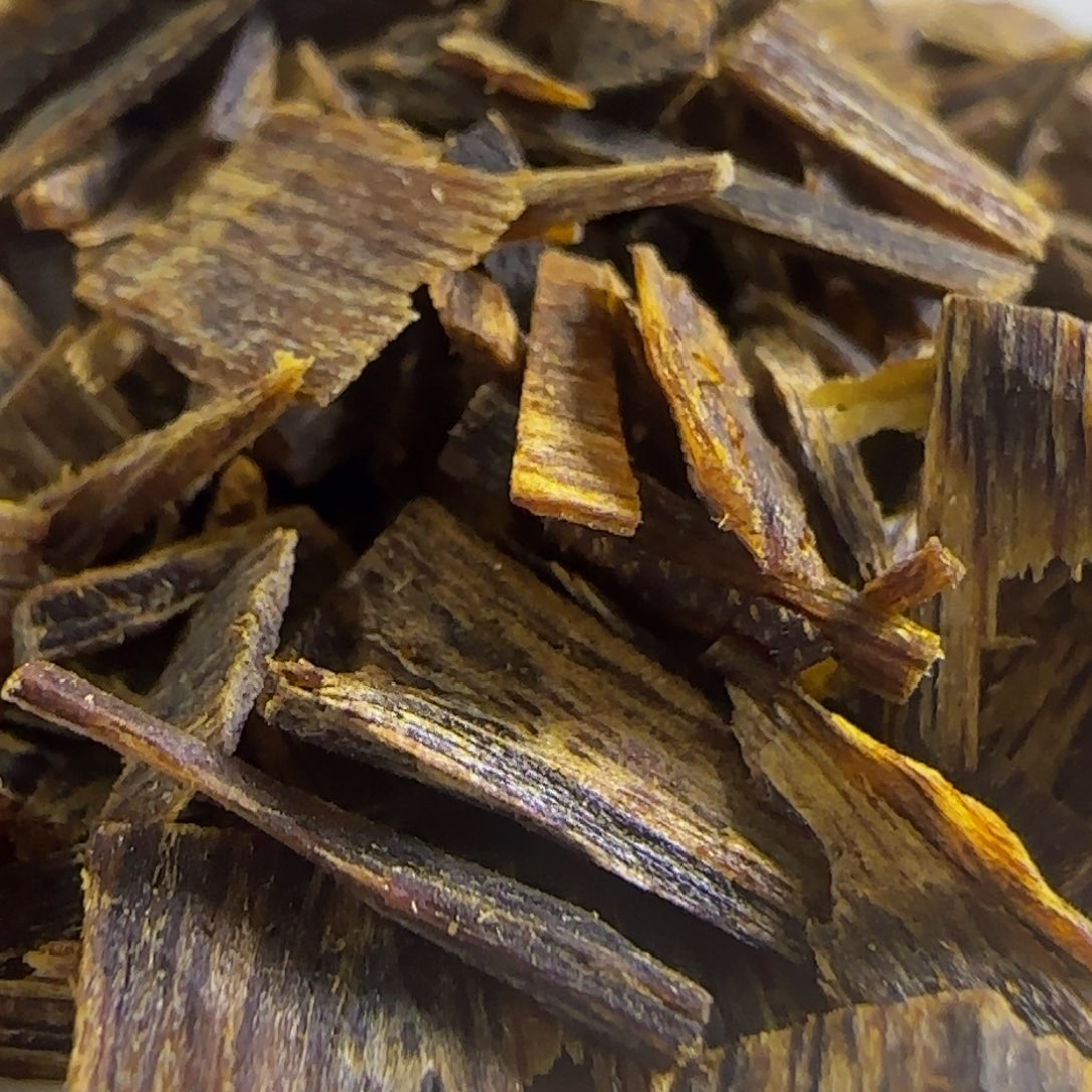 沉香沉香碎屑红骨凹身皮油沉水碎料100克