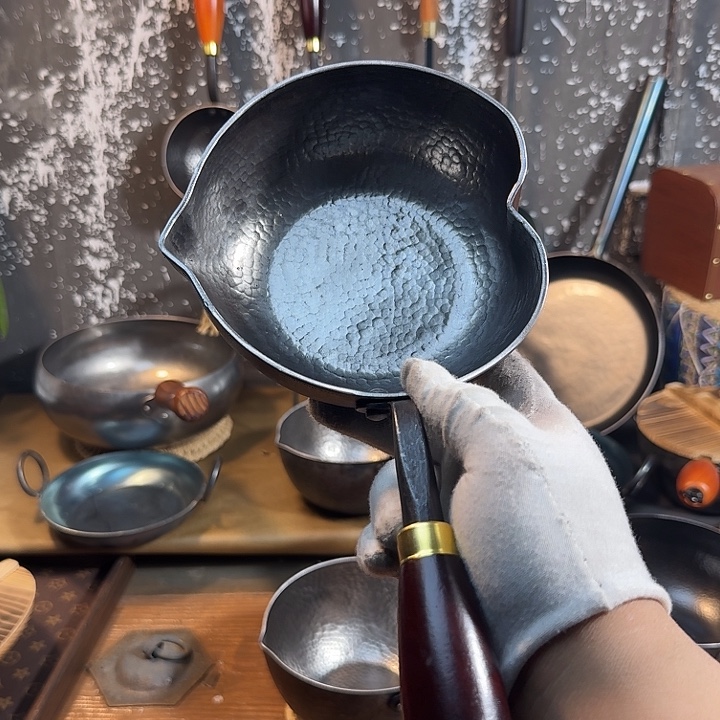 欣***～清风铁铺爱心坡油锅