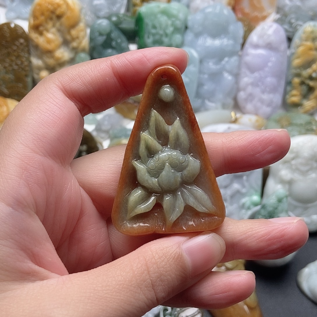 翡翠未镶嵌颈饰翡翠