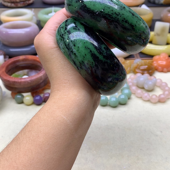 石英质玉12468986未镶嵌