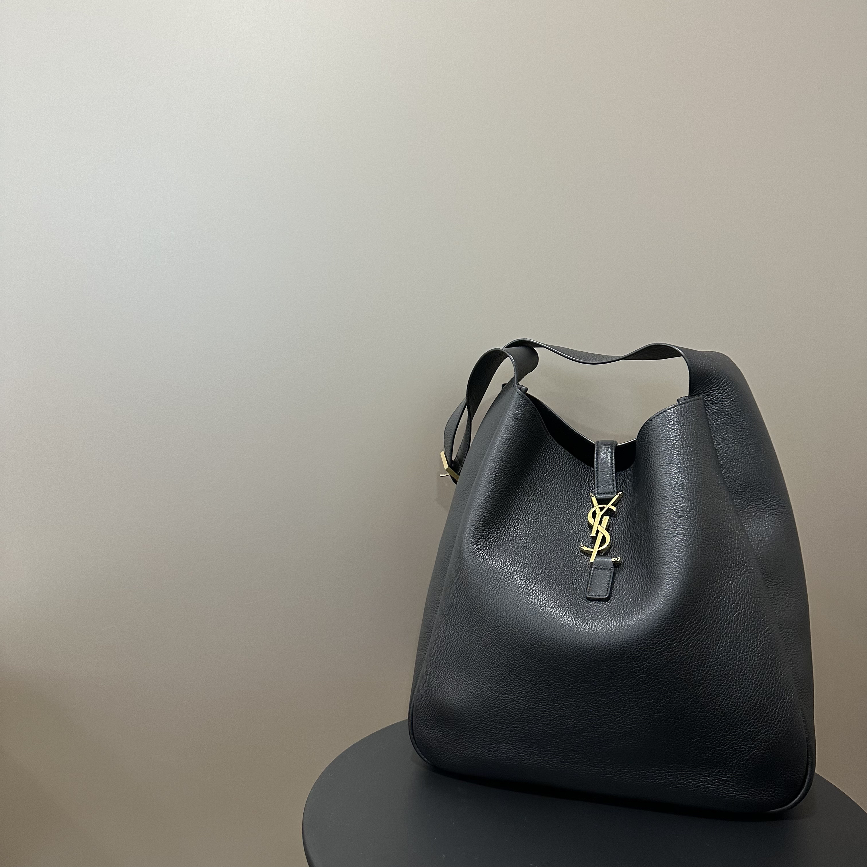 99新 YSL/圣罗兰 圣罗兰/黑色腋下中号hobo包/送中检