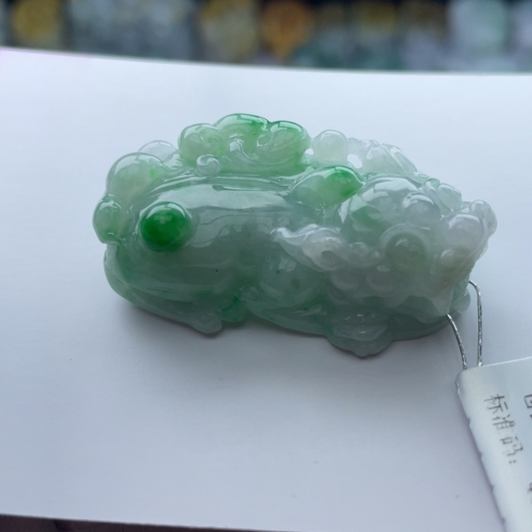 翡翠颈饰未镶嵌貔貅