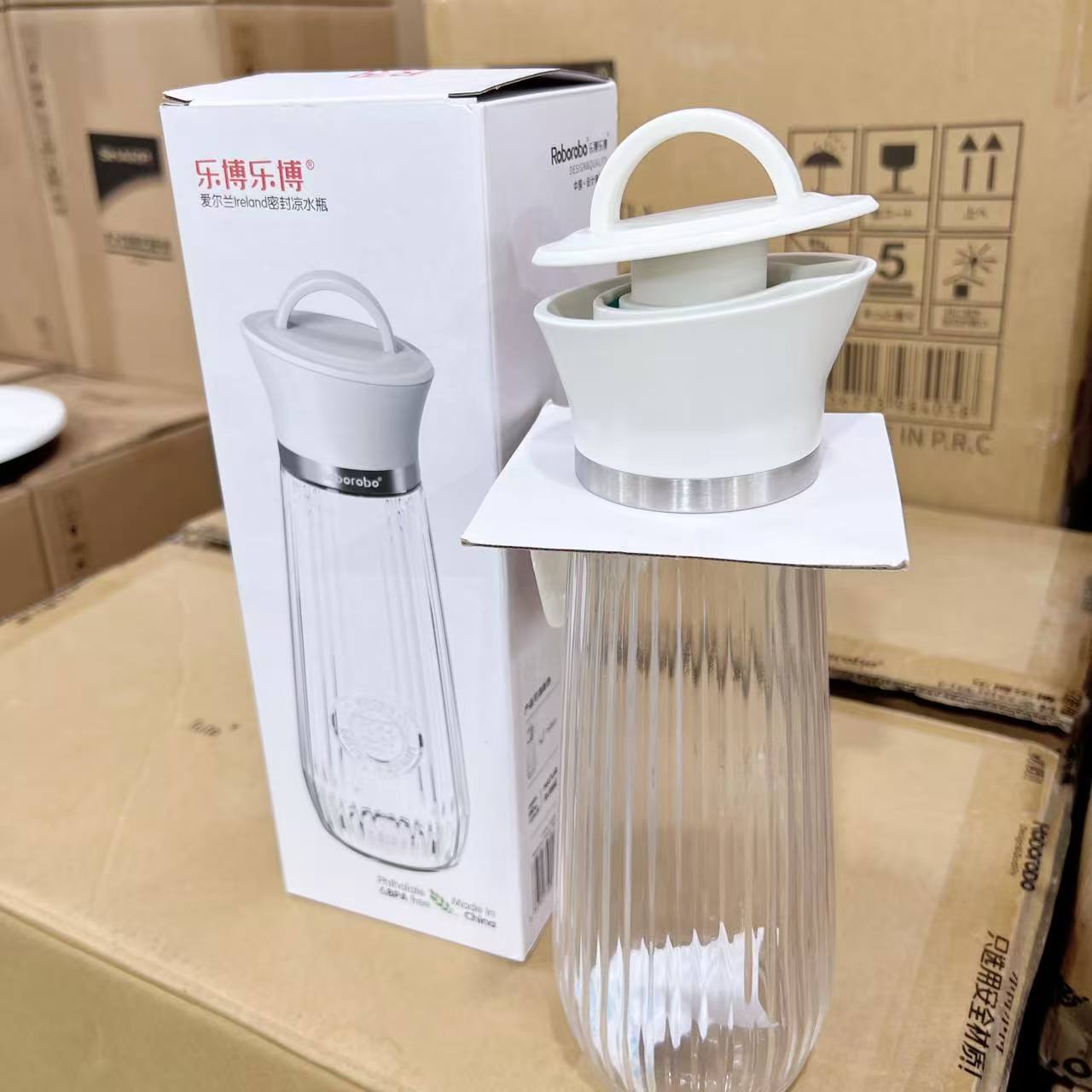 爱尔兰透明凉水壶     