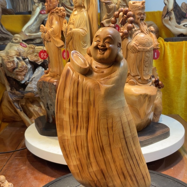 柏木（崖柏）崖柏   弥勒