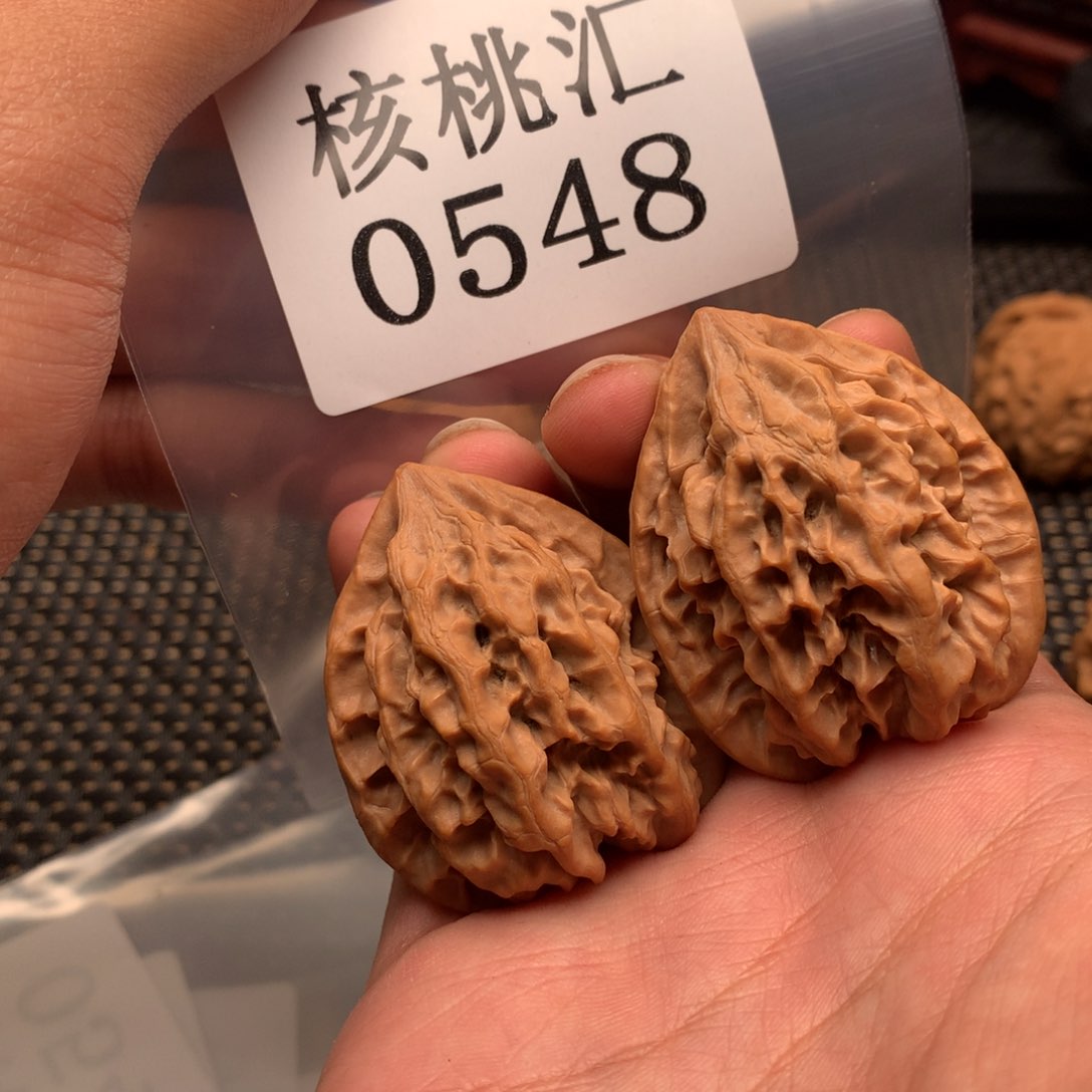文玩核桃吊坠沉*默野生38