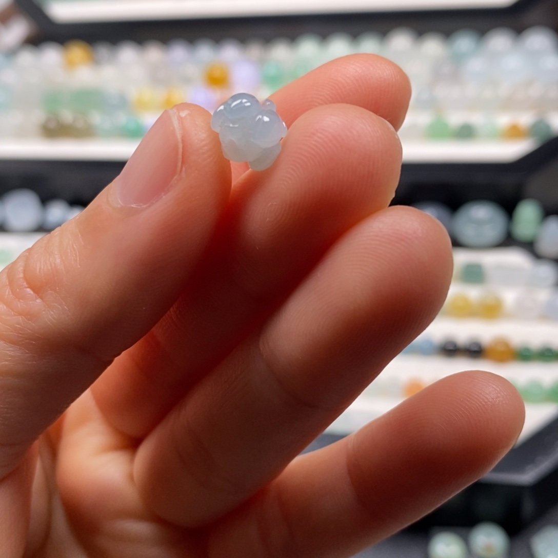 翡翠散珠卡8.2×6.2蓝莲花珠福利无鉴赏