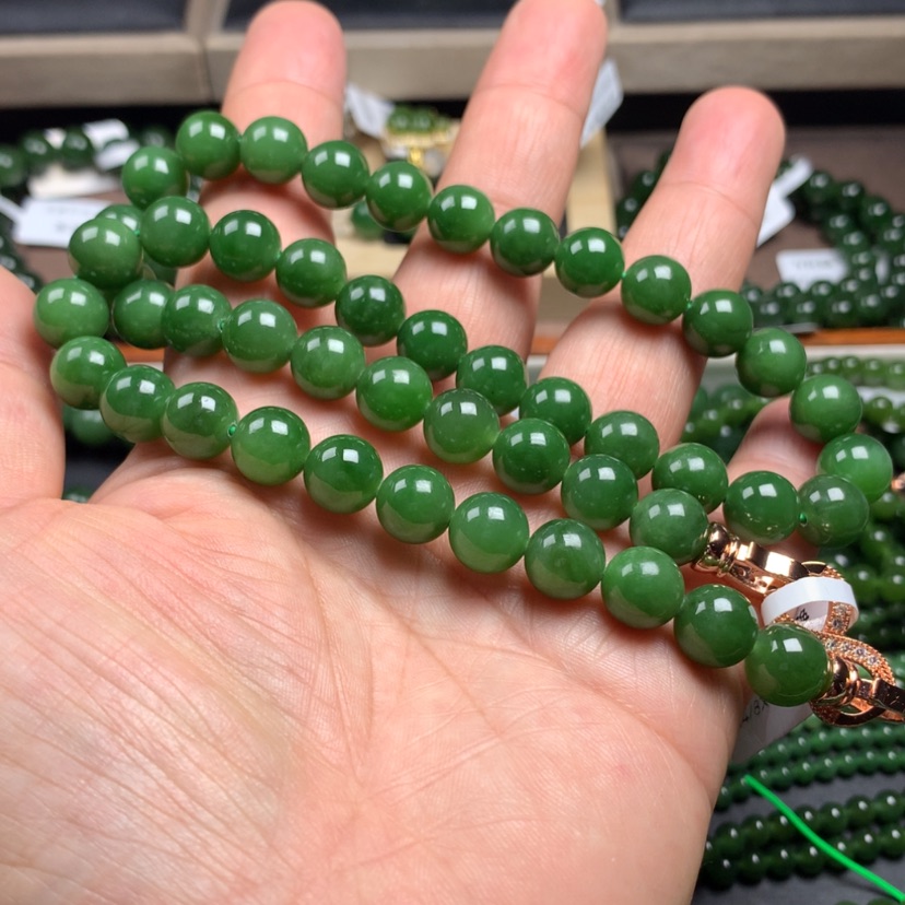 【闪购商品】和田玉（碧玉）颈饰未镶嵌10mm辣绿