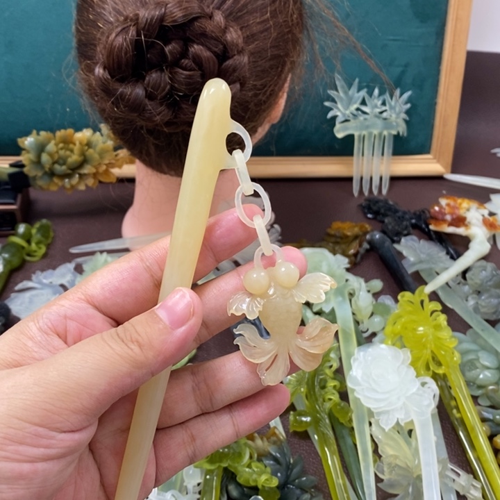 蛇纹石玉发饰未镶嵌?*扬