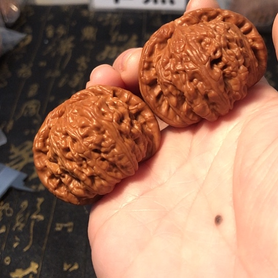 文玩核桃把件闷白45mm