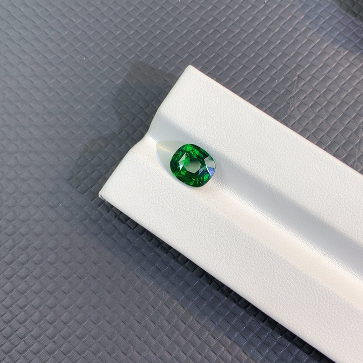 石榴石百搭大气未镶嵌3.57ct沙弗来