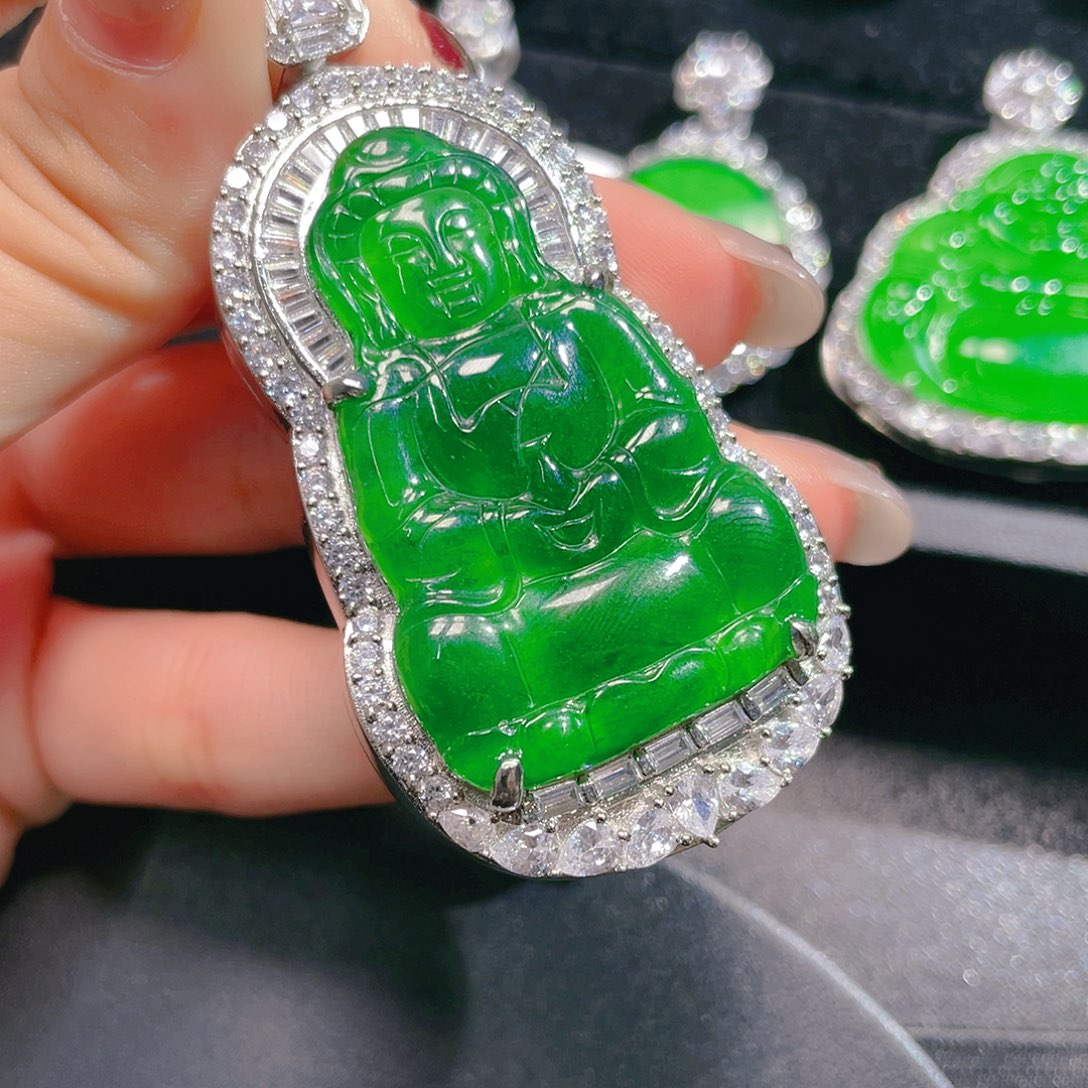 翡翠吊坠(不含链)未镶嵌