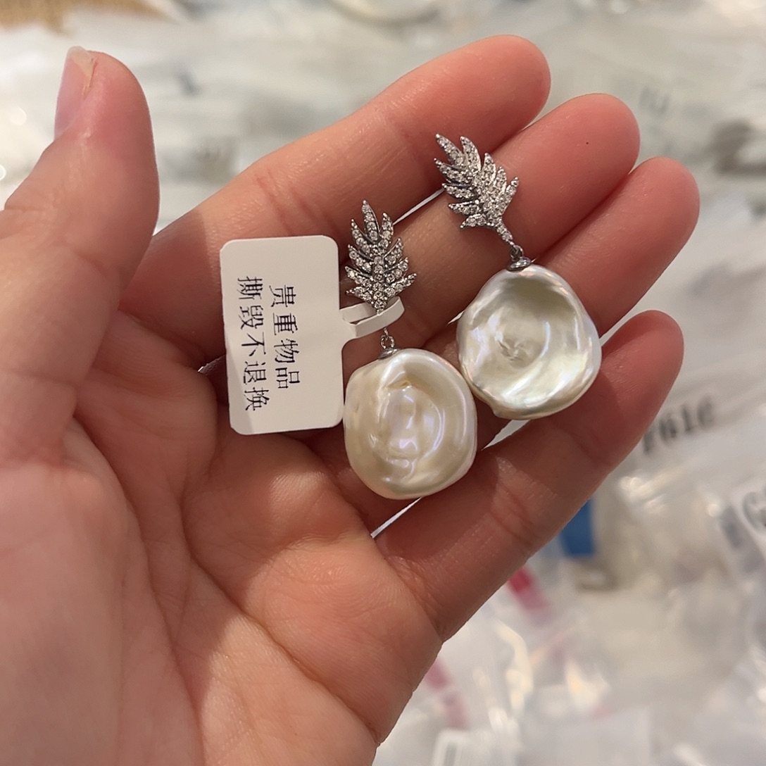 淡水珍珠耳饰合金