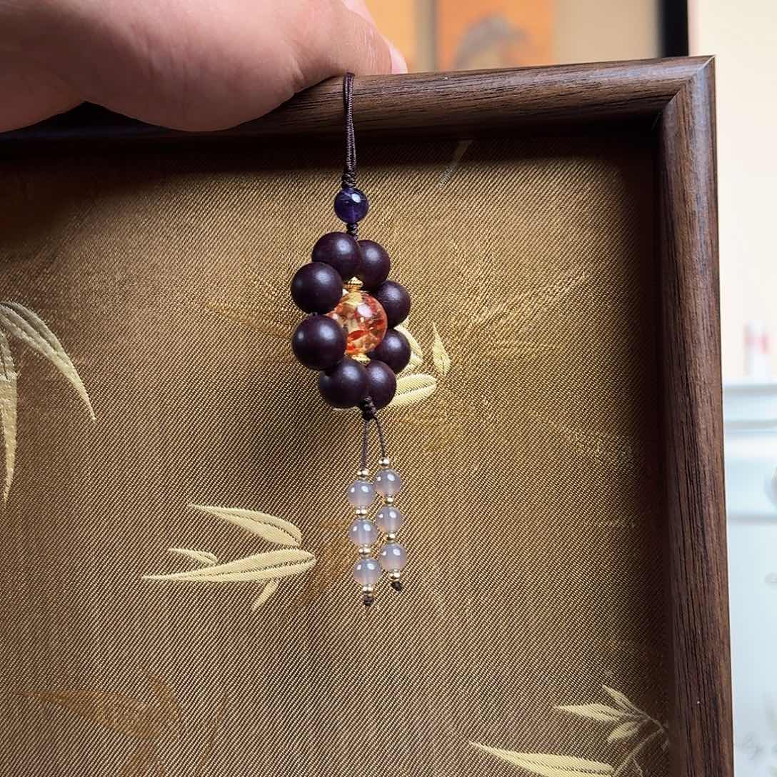 婷****泥塑墨红玫瑰12mm微瑕挂件