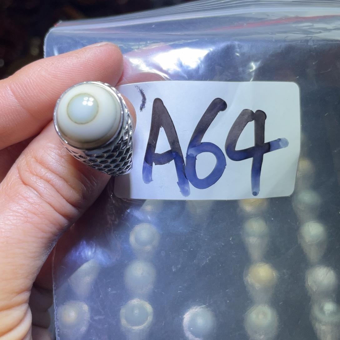 玛瑙/玉髓颈饰未镶嵌鬼****白