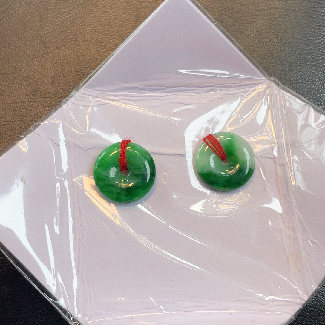 翡翠耳饰未镶嵌天然缅甸翡翠