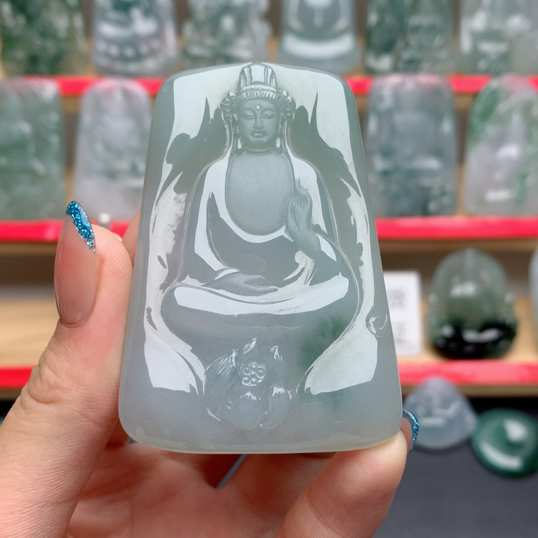 翡翠未镶嵌颈饰素衣