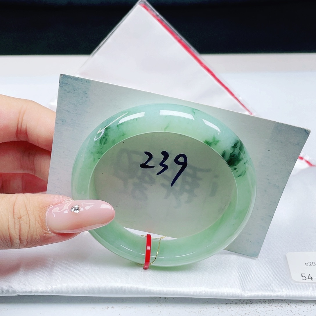 翡翠未镶嵌手镯 正圈54