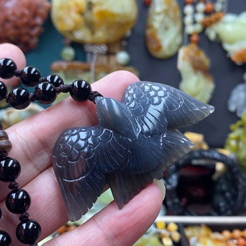 【闪购商品】蛇纹石玉吊坠未镶嵌