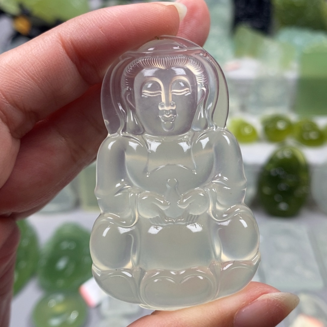 蛇纹石玉未镶嵌颈饰