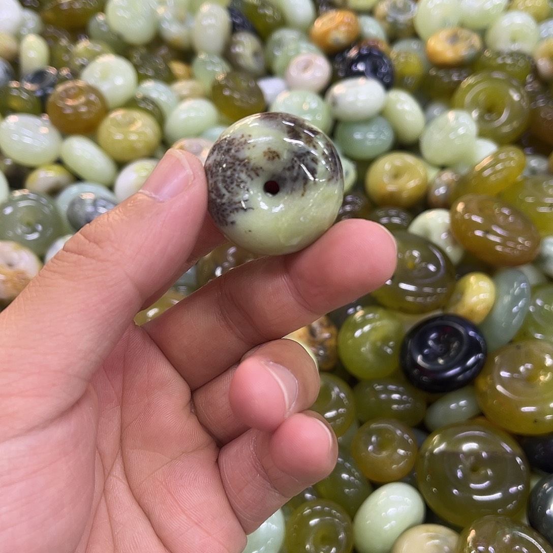 蛇纹石玉合金颈饰