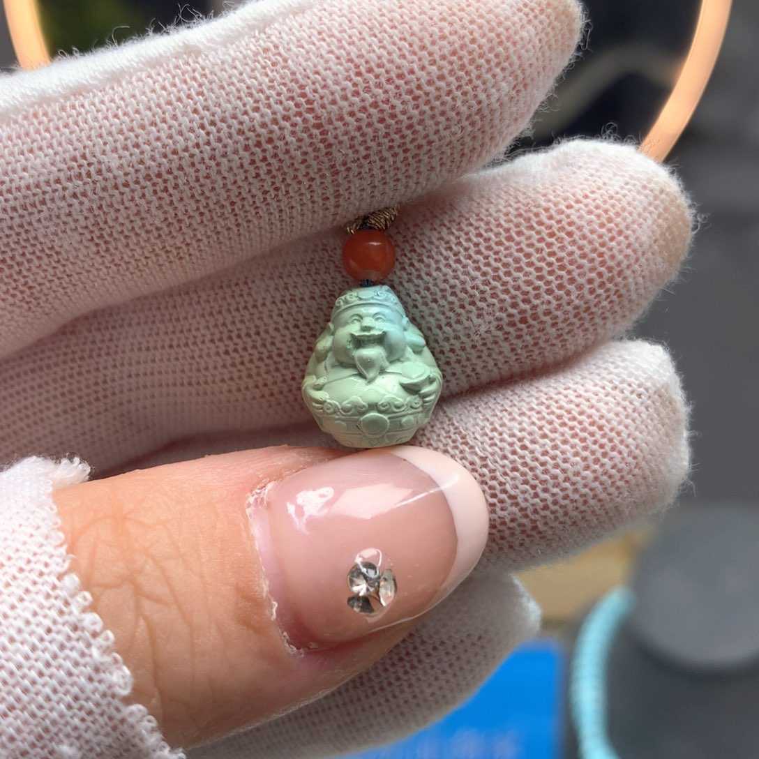 绿松石未镶嵌挂件