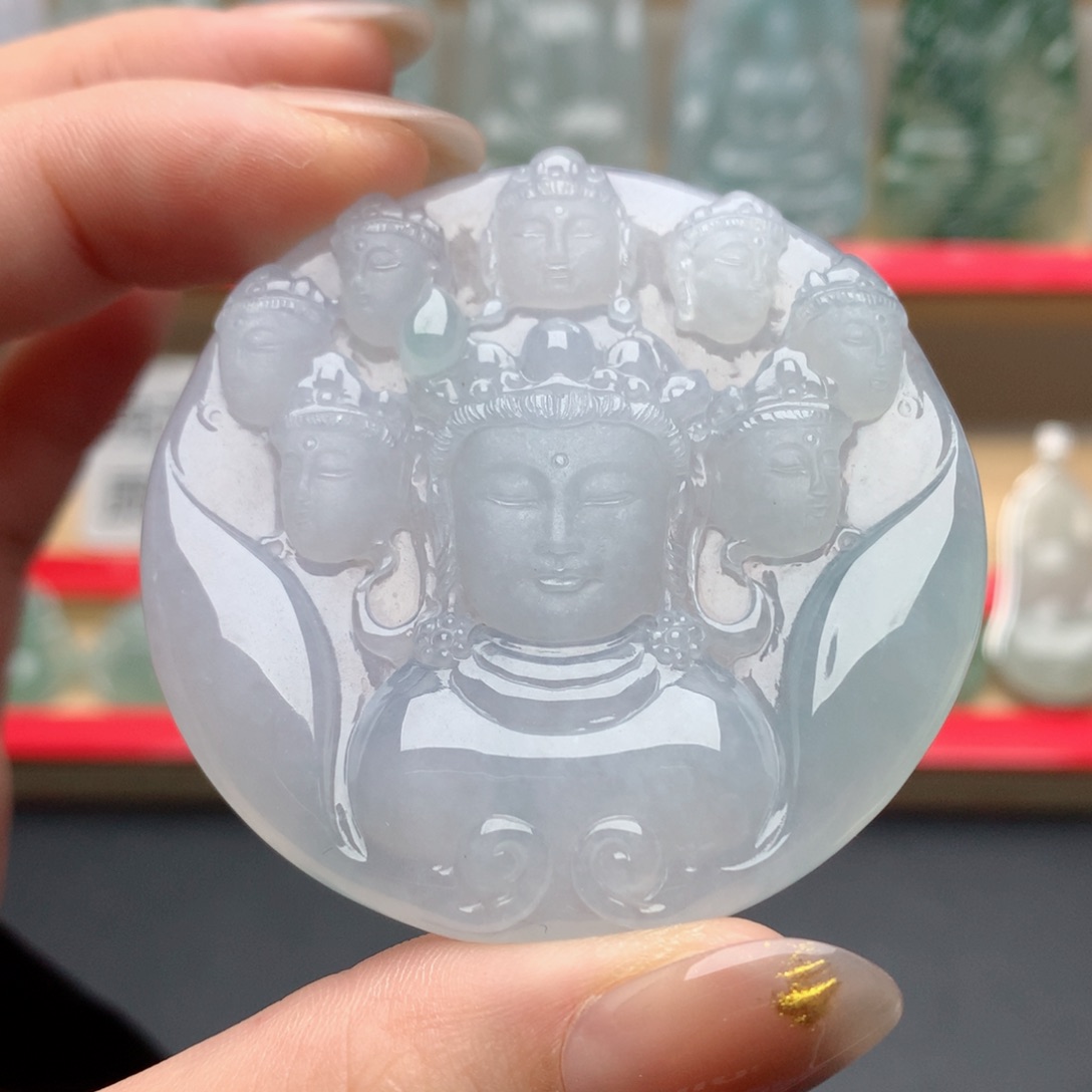 翡翠未镶嵌颈饰八面佛
