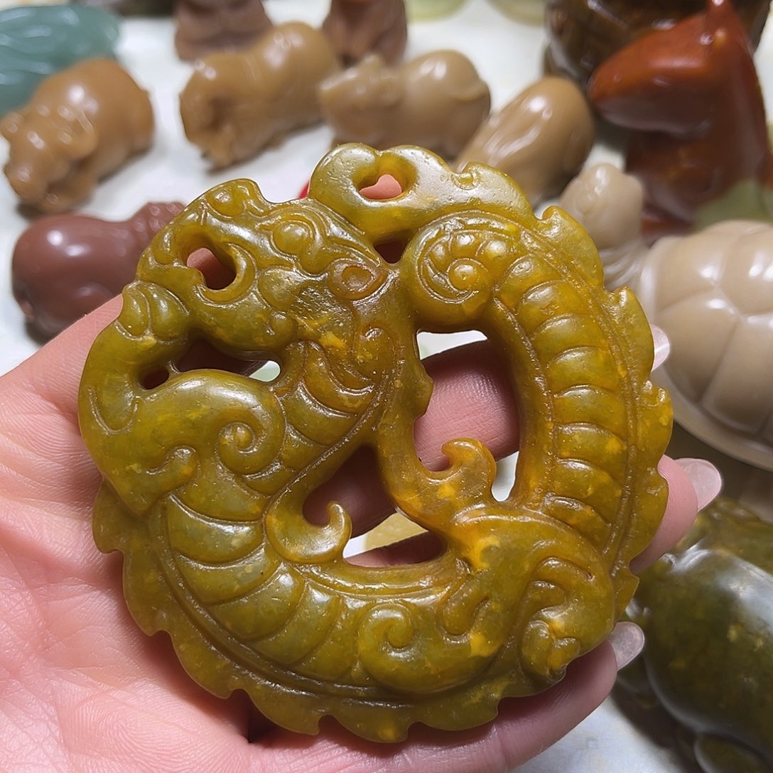 白玉菩提吊坠白玉菩提吊坠