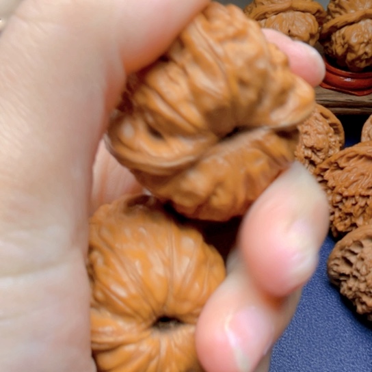 文玩核桃手串元宝