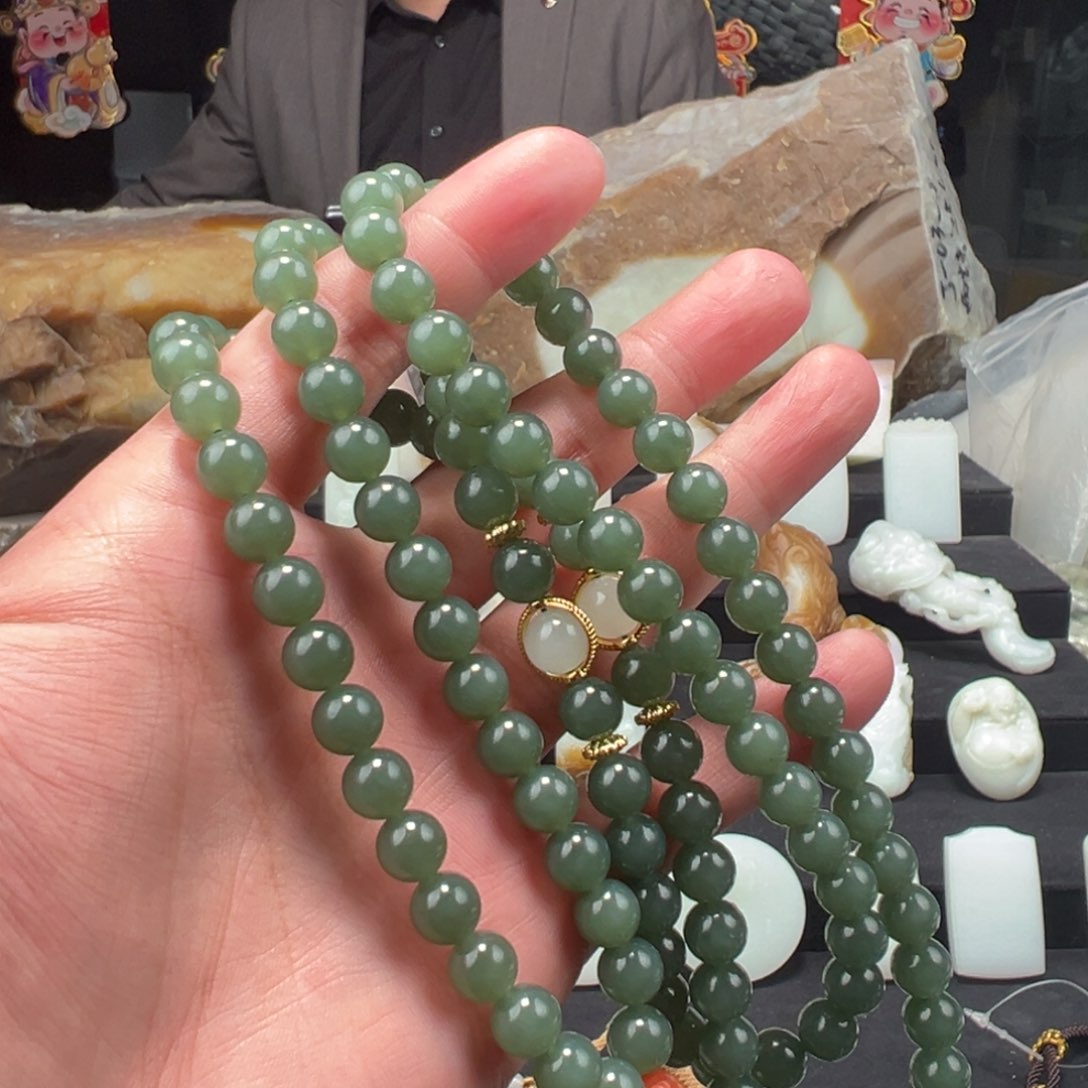 和田玉颈饰未镶嵌