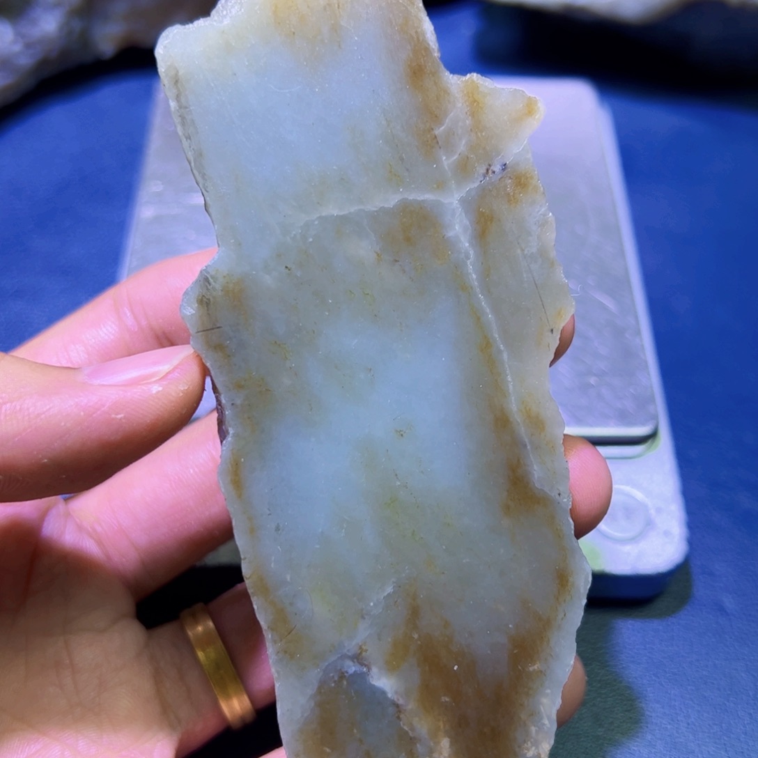未镶嵌和田玉（糖玉）珠宝半成品