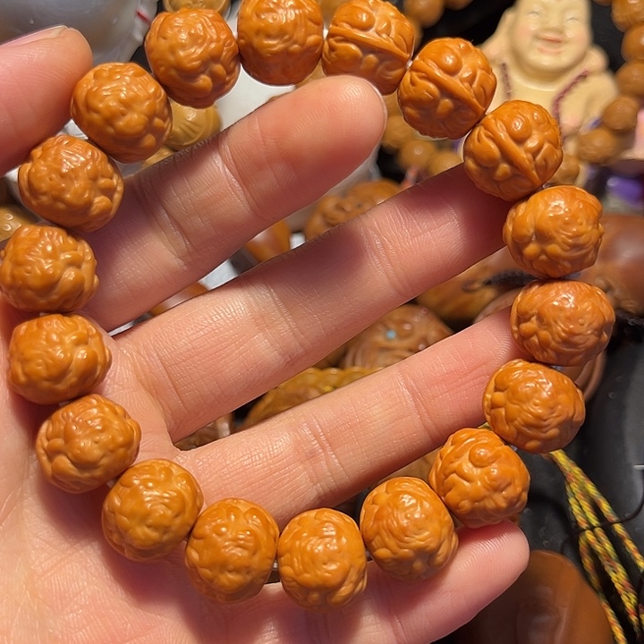 橄榄核手串/手链猴头蝉王